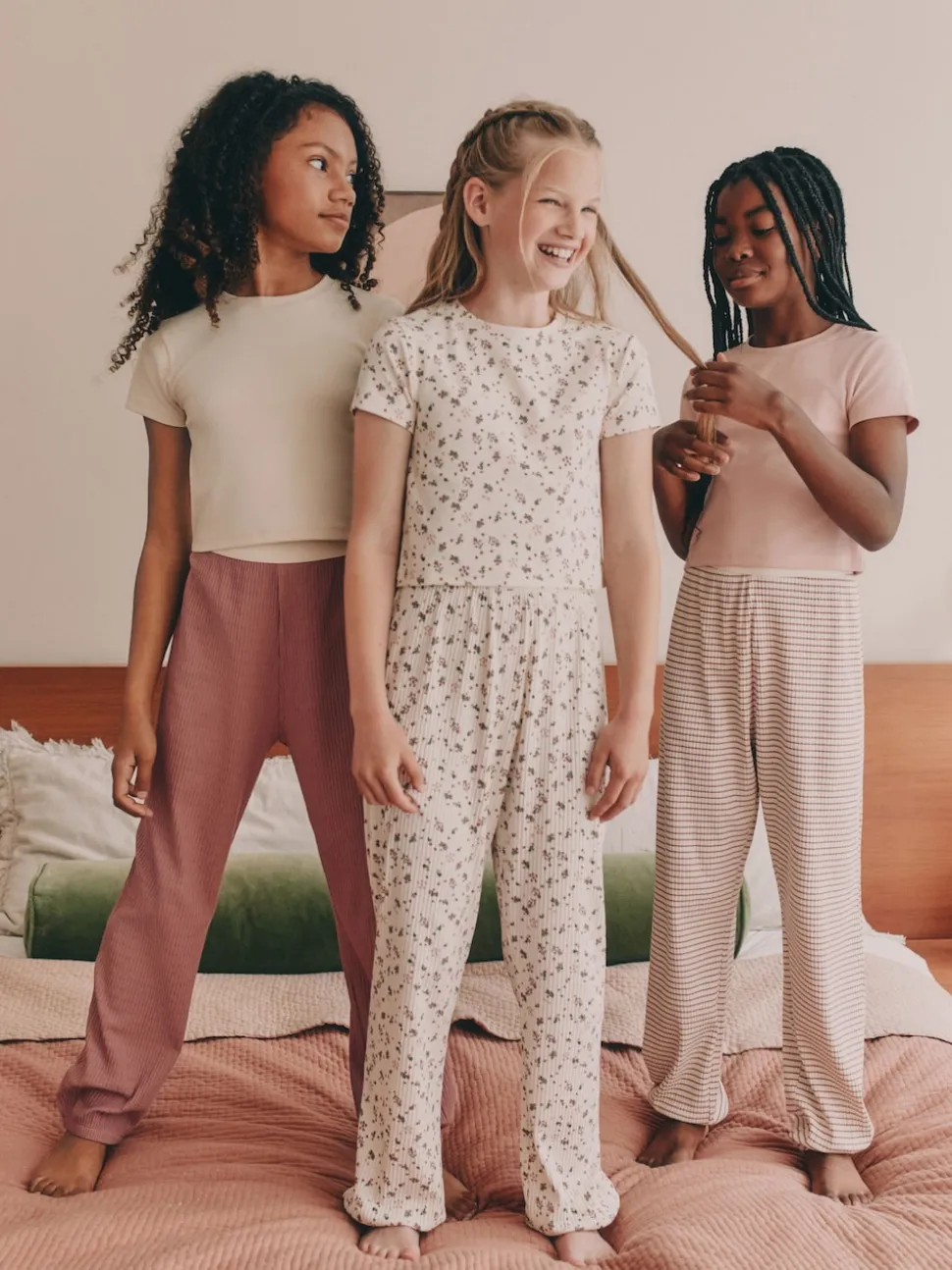 Rose à petites fleurs - Lot de 3Joggings pyjama (3-16ans)