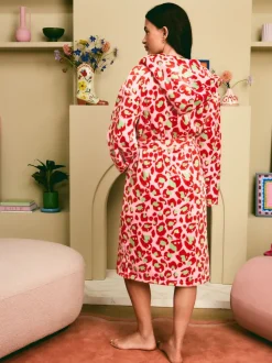 Rose et vert - Peignoir Eleanor Bowmer en polaire imprimé léopard