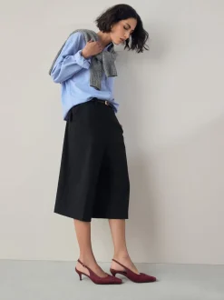 Rouge bordeaux - Chaussures à talons à bride arrière en cuir et détails découpés