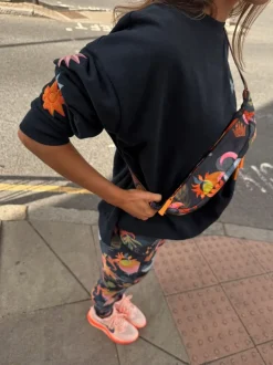 Sac à bandoulière Never Fully Dressed Sling Body Bum