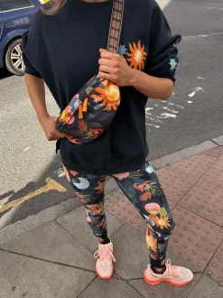 Sac à bandoulière Never Fully Dressed Sling Body Bum