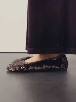 Sequins marron chocolat - Chaussures plates à sequins Forever Comfort® à bout rond