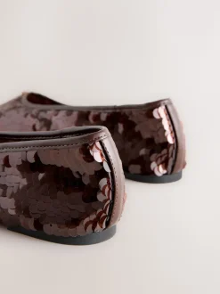 Sequins marron chocolat - Chaussures plates à sequins Forever Comfort® à bout rond