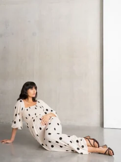 Seraphine Cream Robe longue maternité