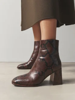 Serpent Marron chocolat - Bottes à talon carré à bout carré Forever Comfort®