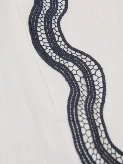 Short Reiss Felicity en lin à bordures festonnées