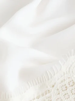 Slip de mariée B by Ted Baker écru en satin et dentelle