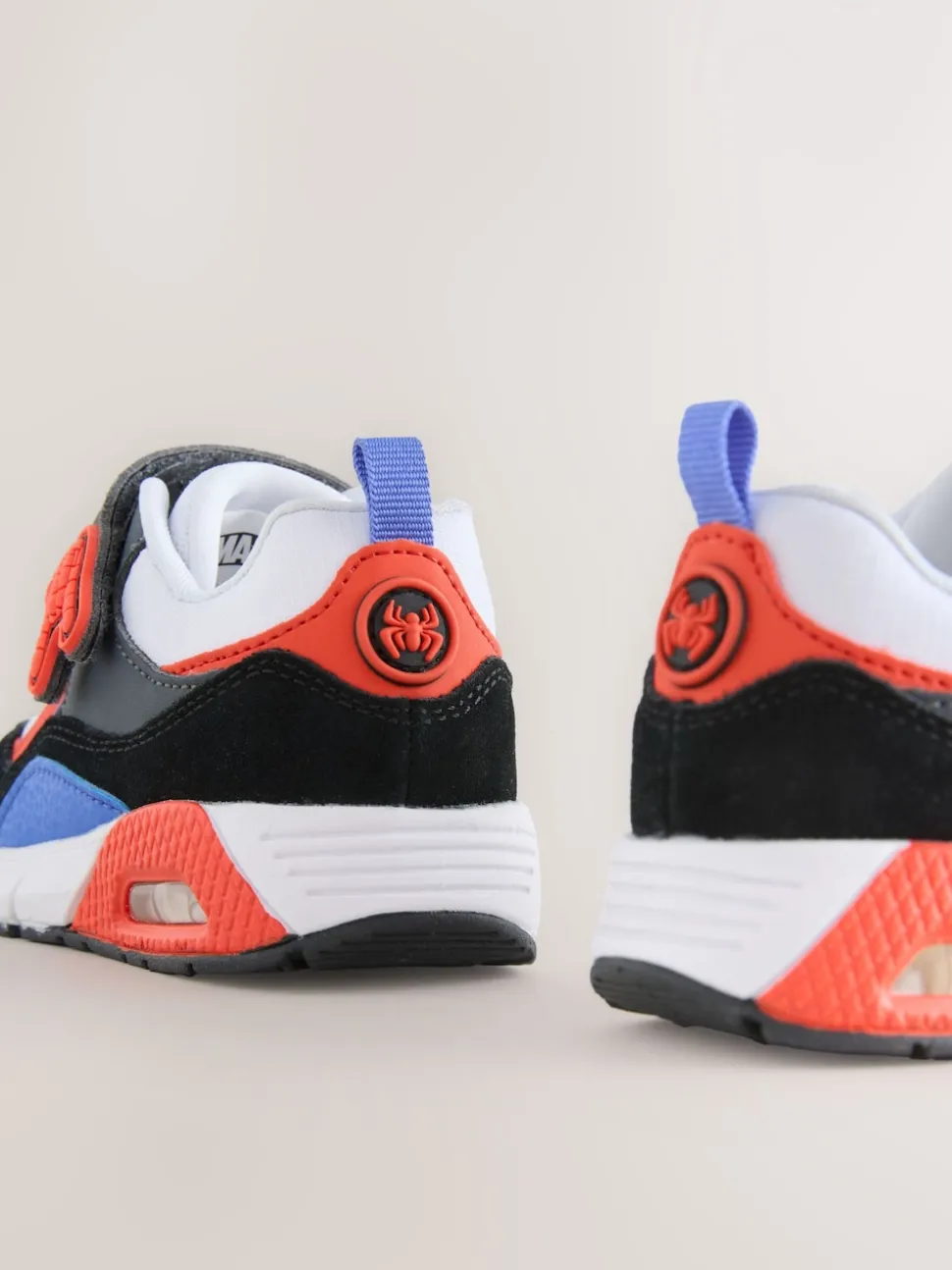 Spider-Man™ rouge - Entraîneurs en dentelle élastique