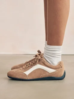 Suede de chameau - Baskets à lacets Forever Comfort® en cuir à semelle slim