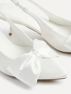 Talons Linzi de mariage Merlot en satin à bride arrière avec nœud