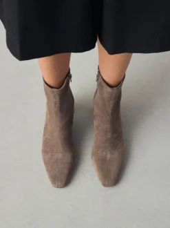 Taupe neutre - Bottes chaussettes à talon bloc et bout ciselé