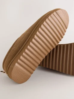 Taupe (Taupe) - Chaussons doublés en daim Signature avec fausse fourrure