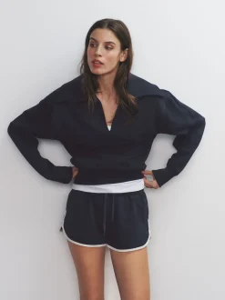 The Set lot de 2 hauts de survêtement à manches longues avec col trophée