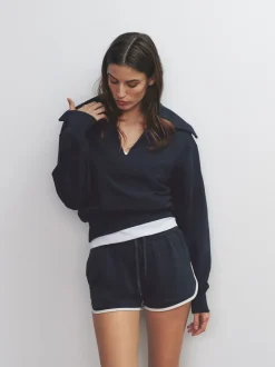 The Set lot de 2 hauts de survêtement à manches longues avec col trophée