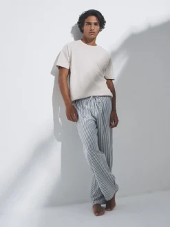 The Set lot de 3 t-shirts en jersey et pyjamas en flanelle