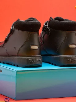 Toezone Levi Garçons Rip Tape Noir Ankle Bottes with Toe Bumper