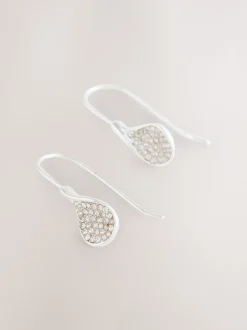 Tonalité argentée - Boucles d’oreilles gouttes pétales scintillantes