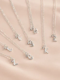 Tonalité argentée - Collier à initiale