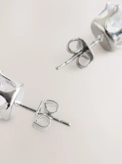 Tonalité argentée - Grands clous d'oreilles en zircon cubique