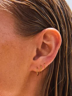 Tonalité d'or - Boucles d'oreilles Huggie Hoop en acier inoxydable 3 Lot