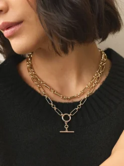 Tonalité d'or - Collier multicouche avec chaîne à barre en T