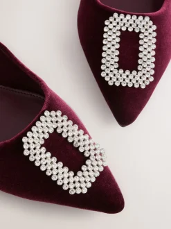 Velours rouge - Chaussures à talons pointus Forever Comfort avec bijoux