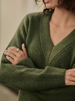 Vert kaki - Robe mi-longue très douce à col en V en laine