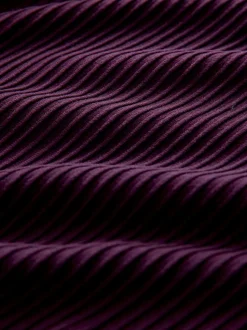 Violet - Polo texturé élégant à col zippé