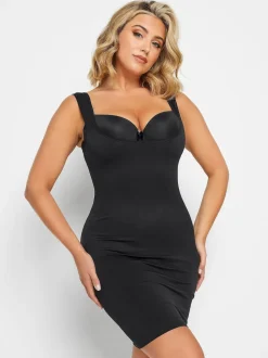 Yours Curve Slip dress sans coutures avec contrôle du ventre